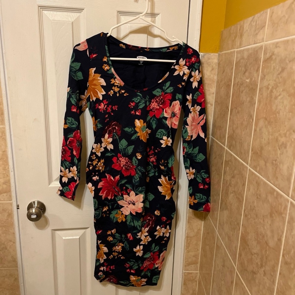 Old Navy floral maternity dress